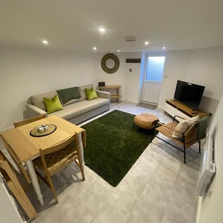 Quaint Central Basement Apartment Hereford Exteriér fotografie