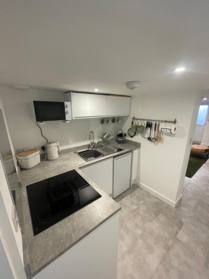 Quaint Central Basement Apartment Hereford Exteriér fotografie